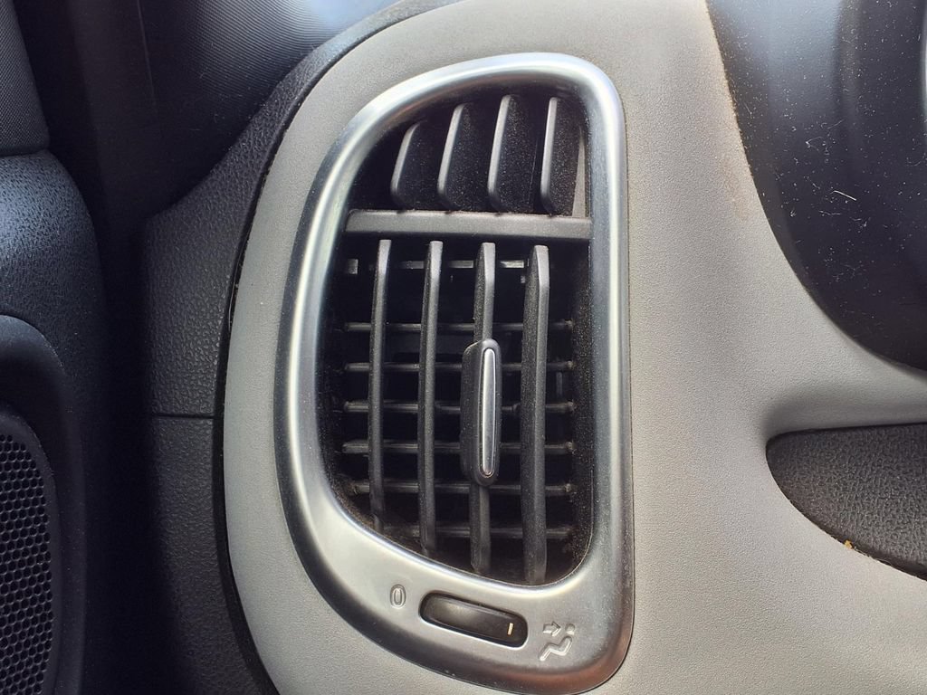 Used 2014 FIAT 500L Easy FWD image 21