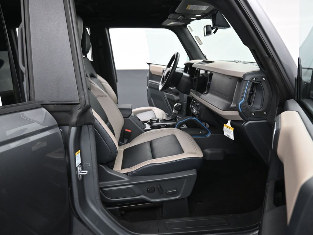 Used 2024 Ford Bronco Wildtrak image 35