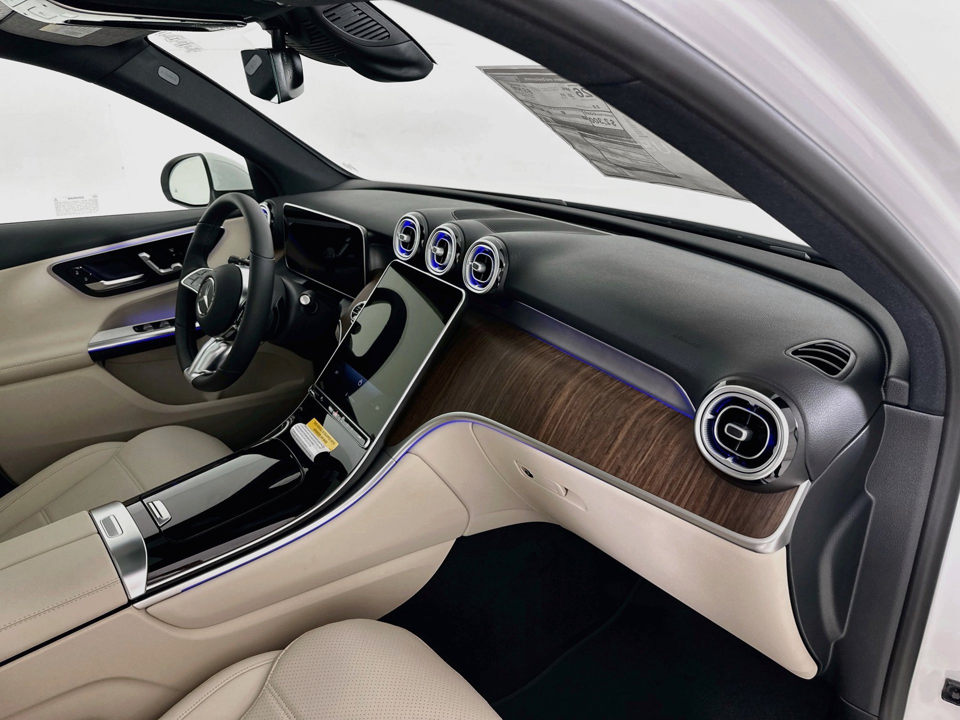 New 2027 Mercedes-Benz GLC 300 4MATIC image 33