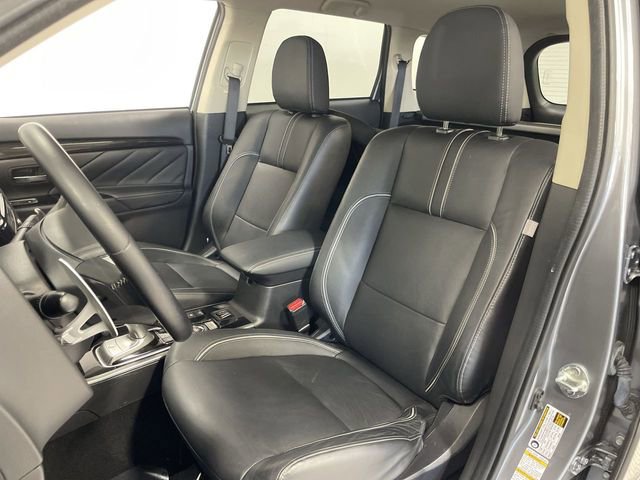 Used 2018 Mitsubishi Outlander SEL image 11