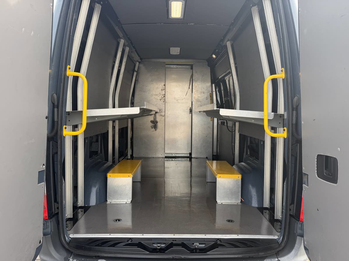 Used 2019 Mercedes-Benz Sprinter 144 image 15