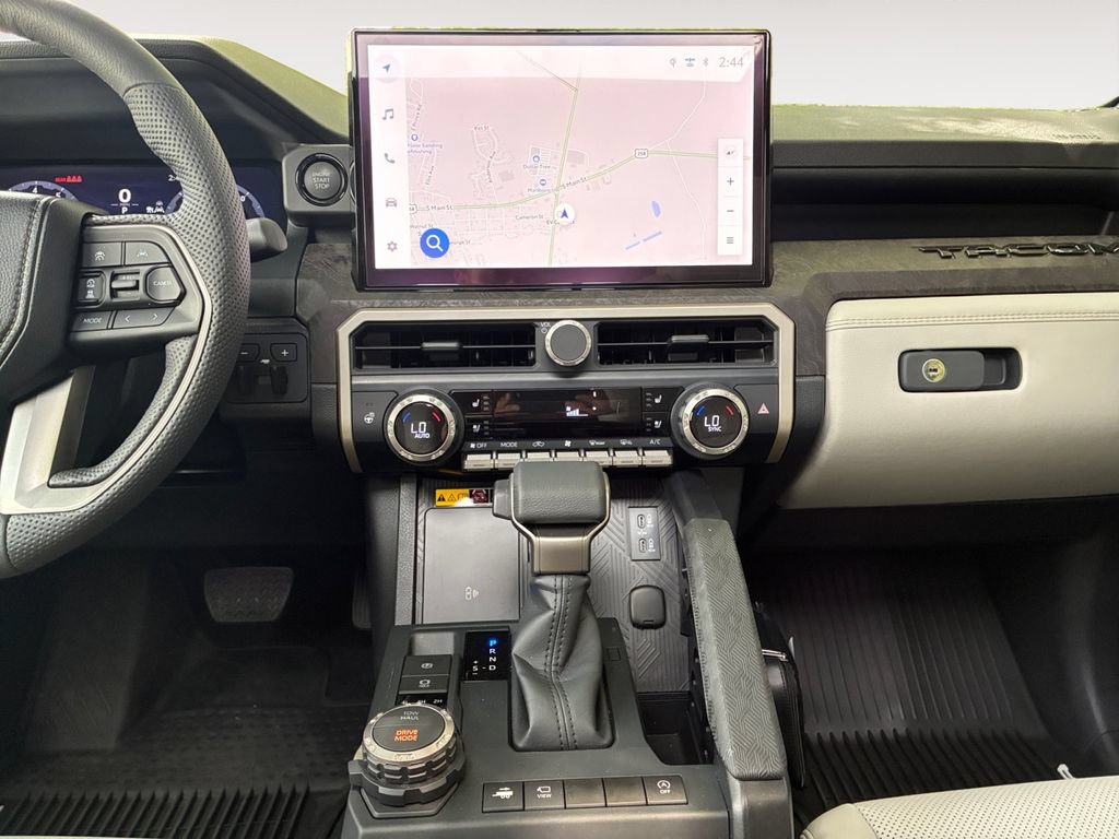 Used 2026 Toyota Tacoma Limited AWD/4WD image 11