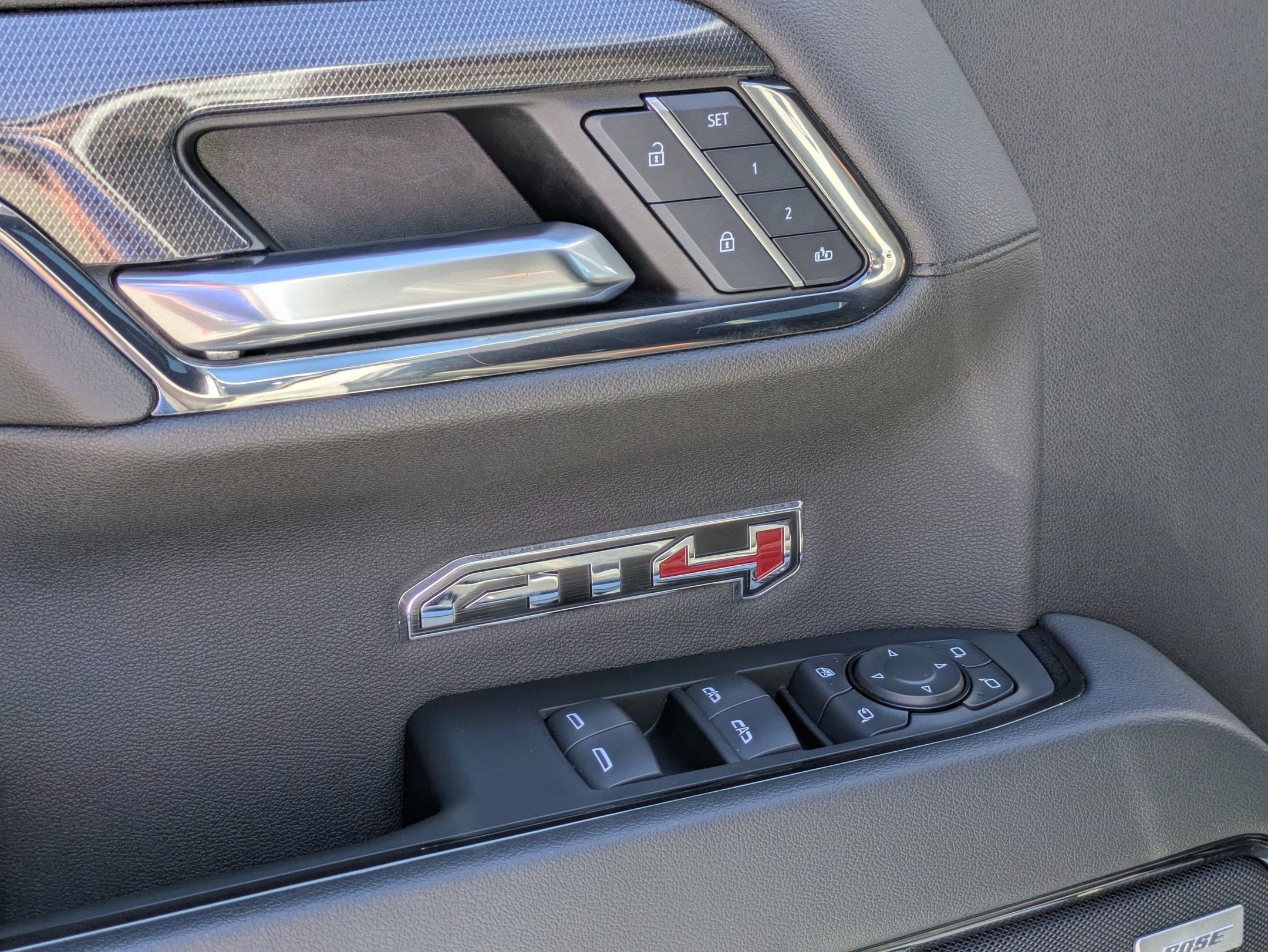 Used 2024 GMC Sierra 1500 AT4 w/ Technology Package AWD/4WD image 15