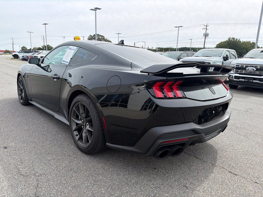 Used 2024 Ford Mustang Dark Horse RWD image 7