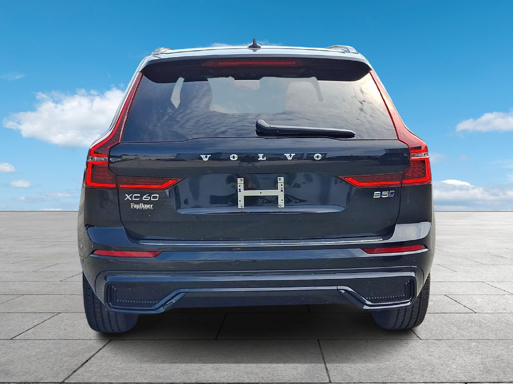 New 2027 Volvo XC60 B5 Plus AWD/4WD image 5