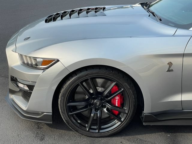 Used 2020 Ford Mustang Shelby GT500 w/ Technology Package RWD image 14