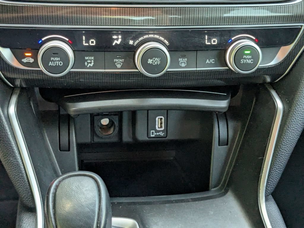 Used 2018 Honda Accord Sport image 21
