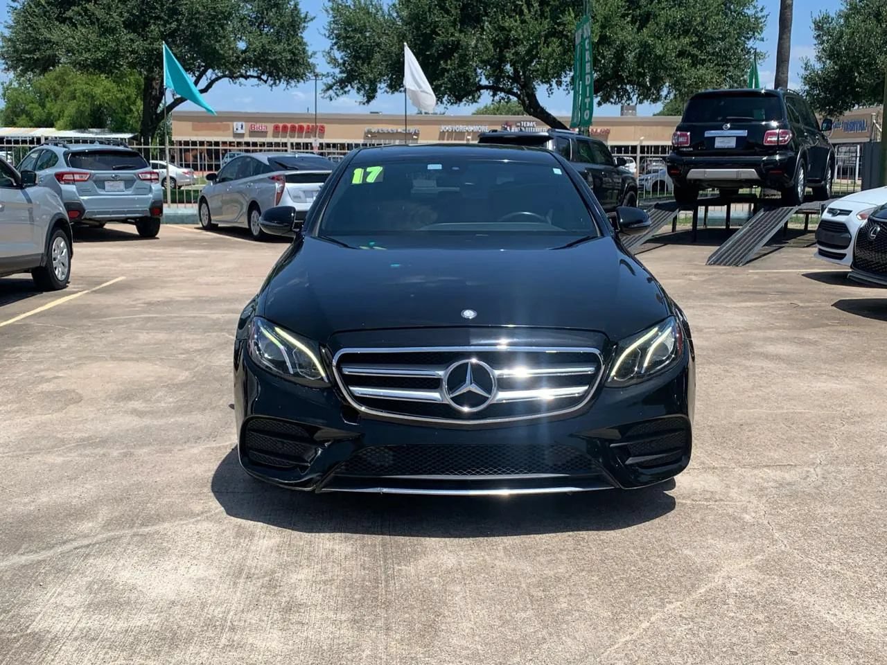 Used 2017 Mercedes-Benz E 300 image 2
