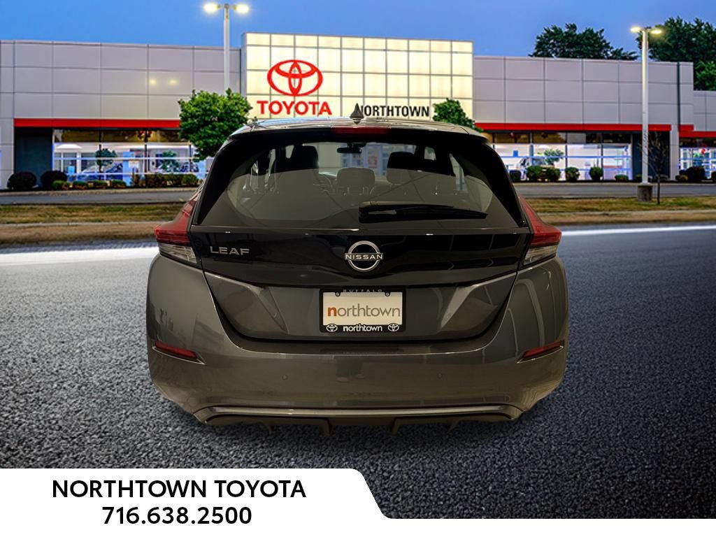 Used 2024 Nissan Leaf S FWD image 13