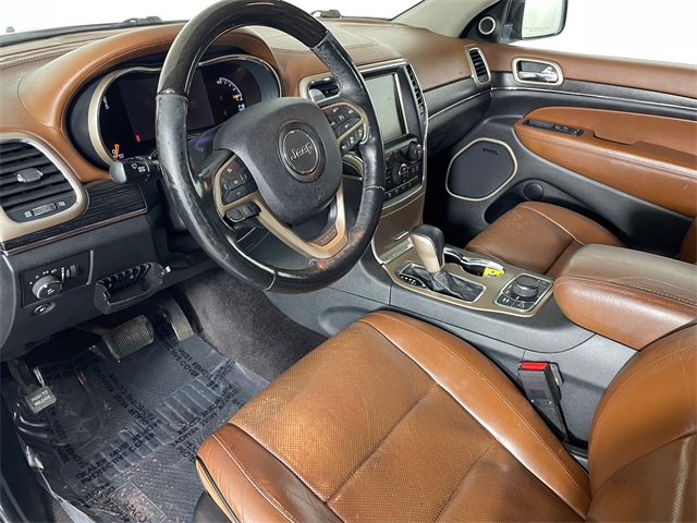 Used 2016 Jeep Grand Cherokee Summit image 3