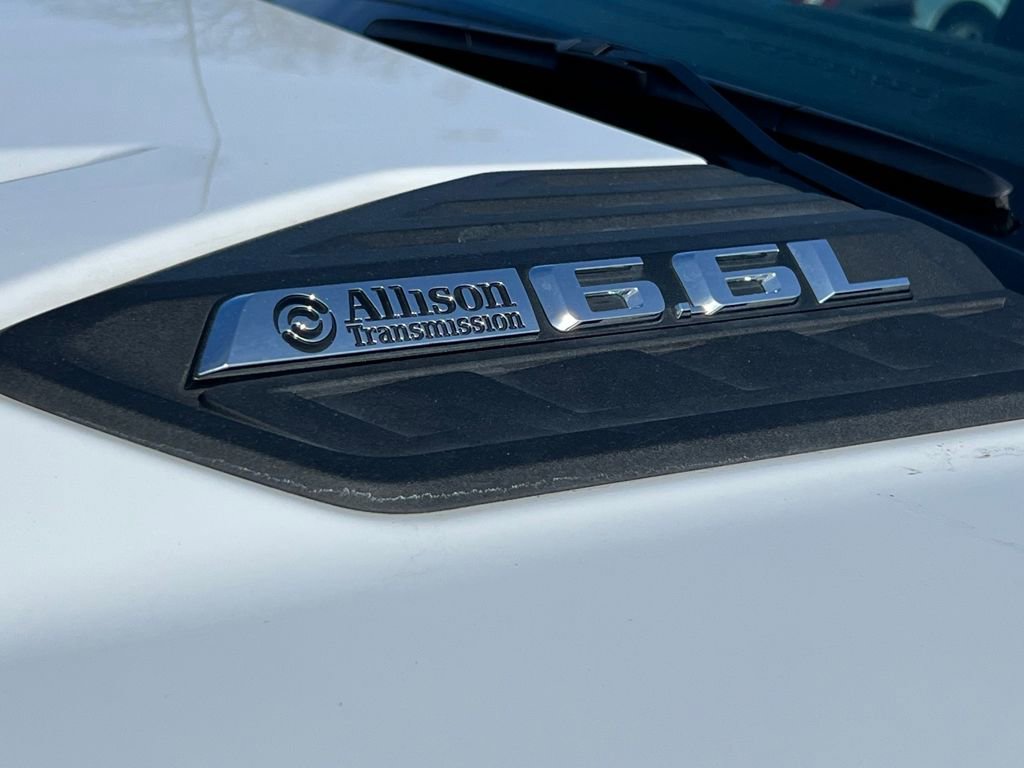 Used 2025 Chevrolet Silverado 2500 LT w/ Convenience Package image 9