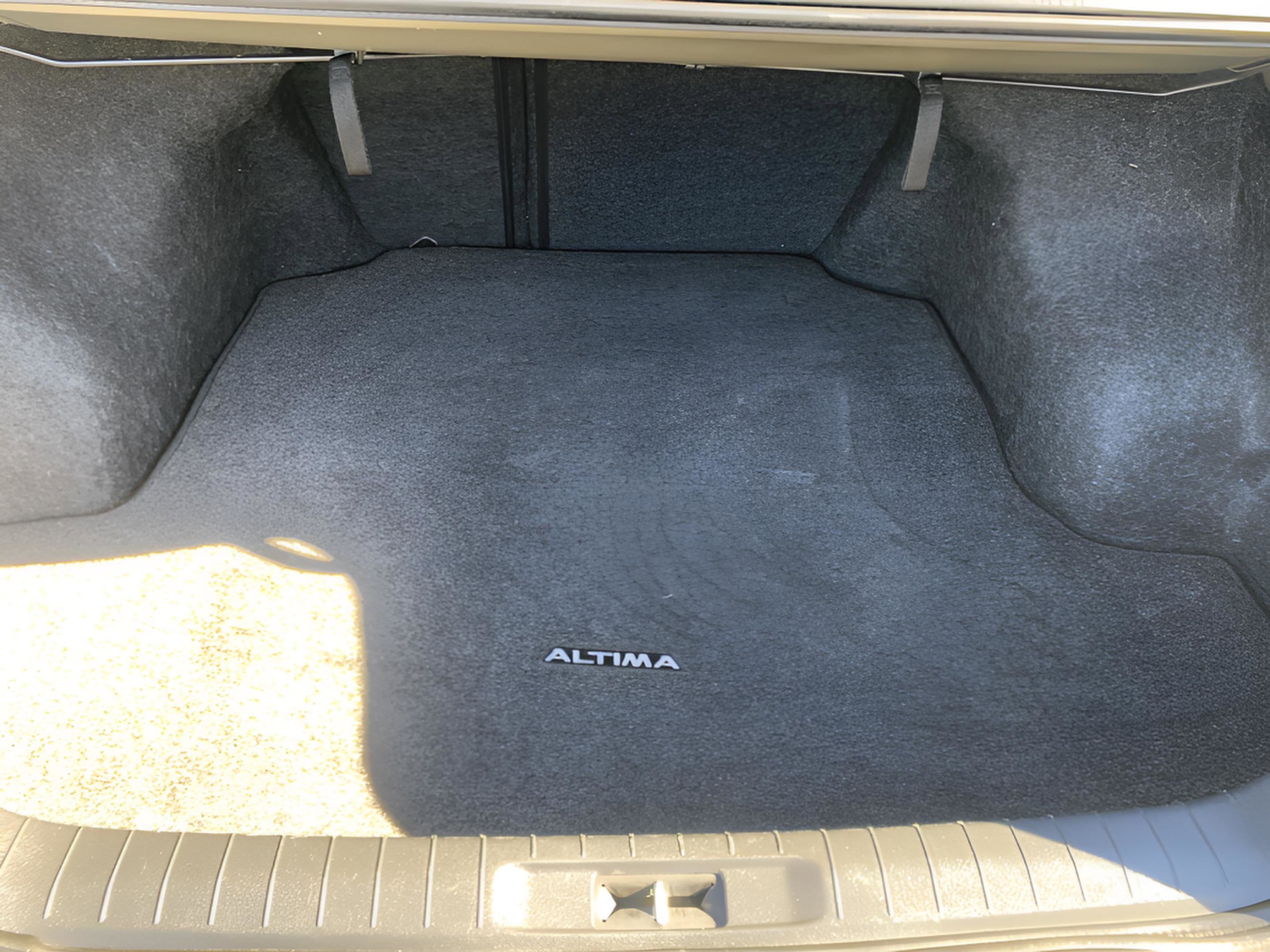 Used 2018 Nissan Altima 2.5 SR w/ SR Special Edition image 41