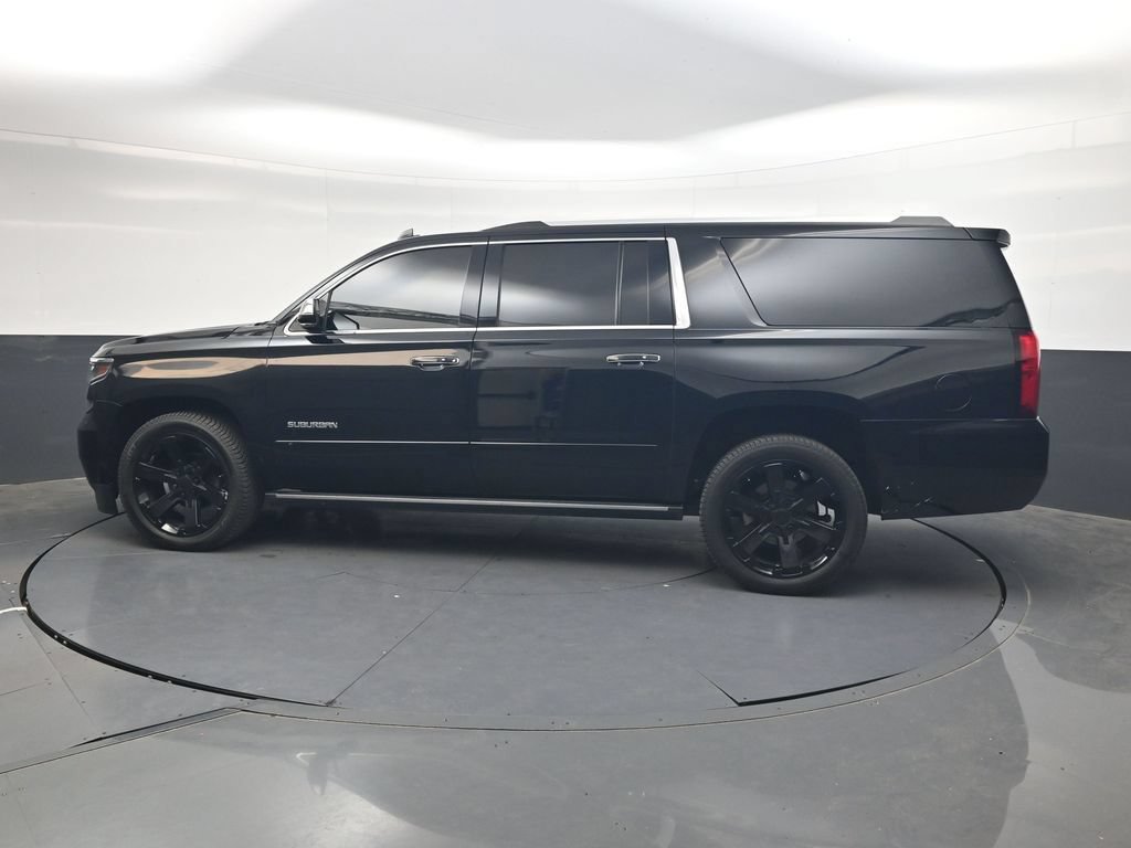 Used 2020 Chevrolet Suburban Premier AWD/4WD image 8