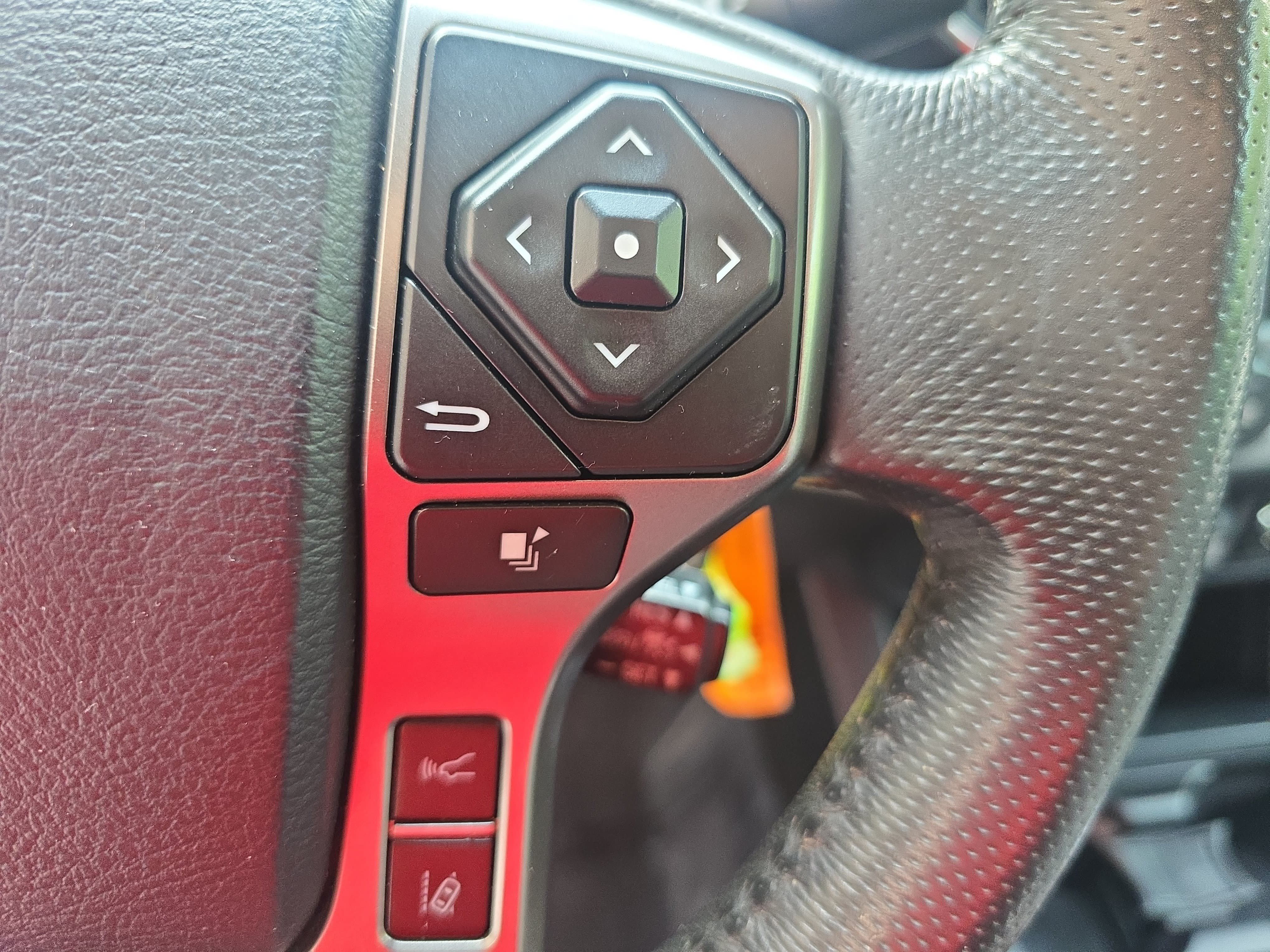 Used 2019 Toyota Tacoma SR5 RWD image 16