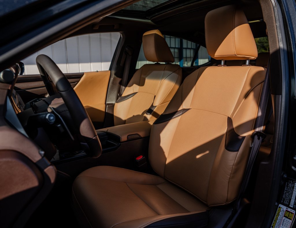 Used 2020 Lexus ES 350 w/ Premium Package image 26