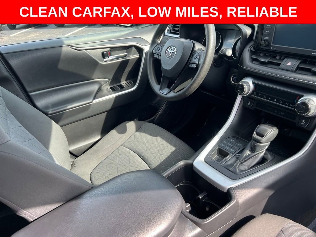Used 2022 Toyota RAV4 XLE AWD/4WD image 33
