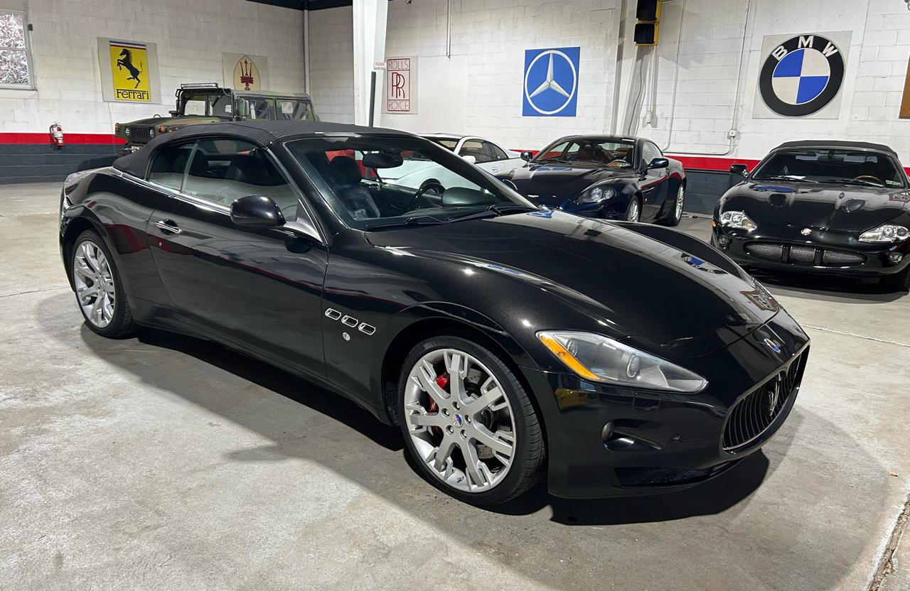 Used 2011 Maserati GranTurismo Convertible RWD image 13
