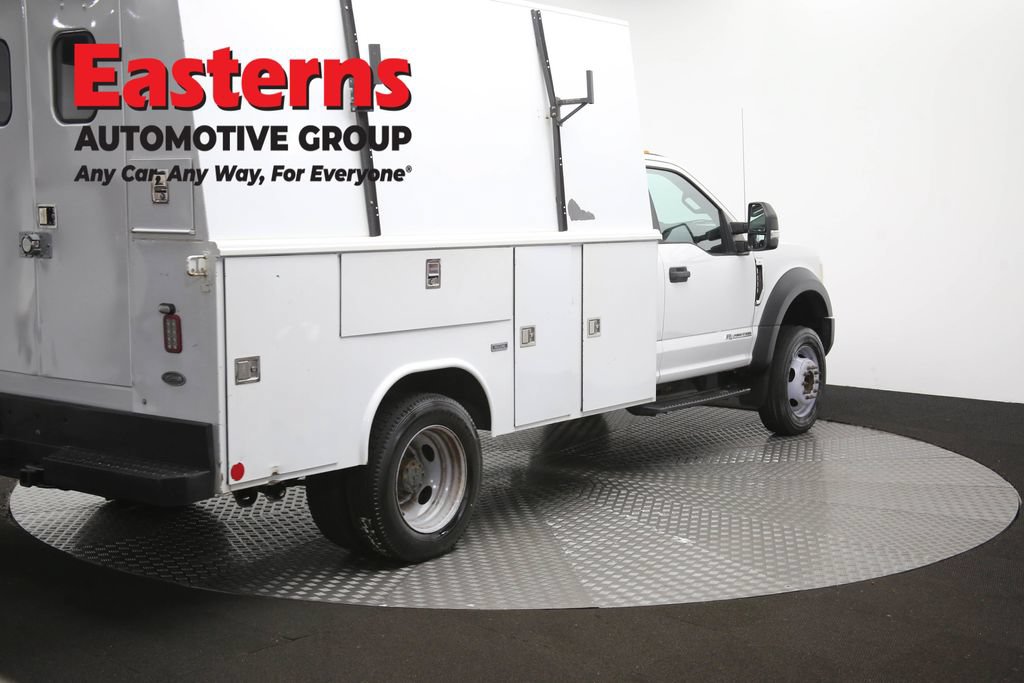 Used 2017 Ford F550 2WD Regular Cab Super Duty image 42