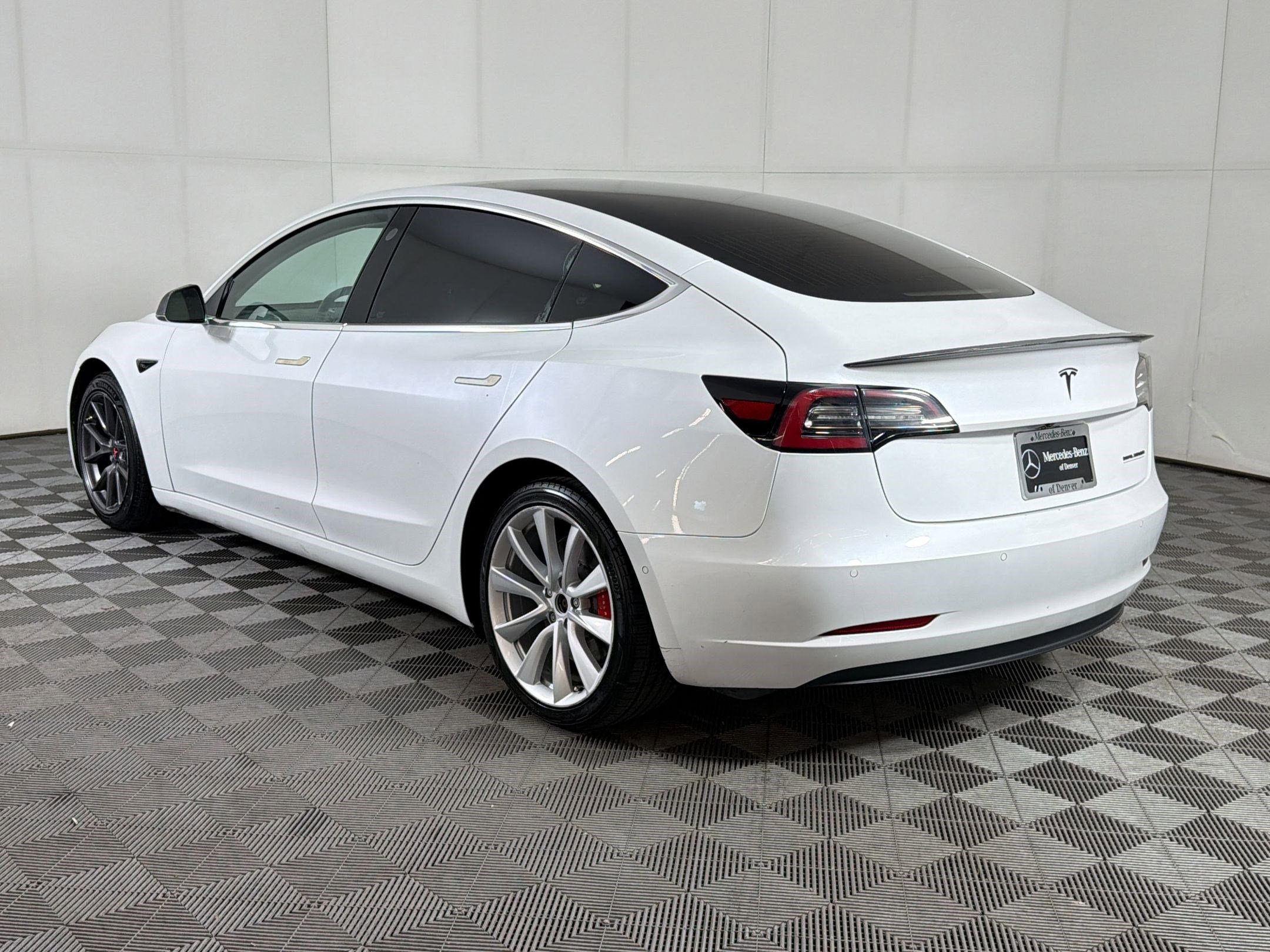 Used 2020 Tesla Model 3 Performance AWD/4WD image 3