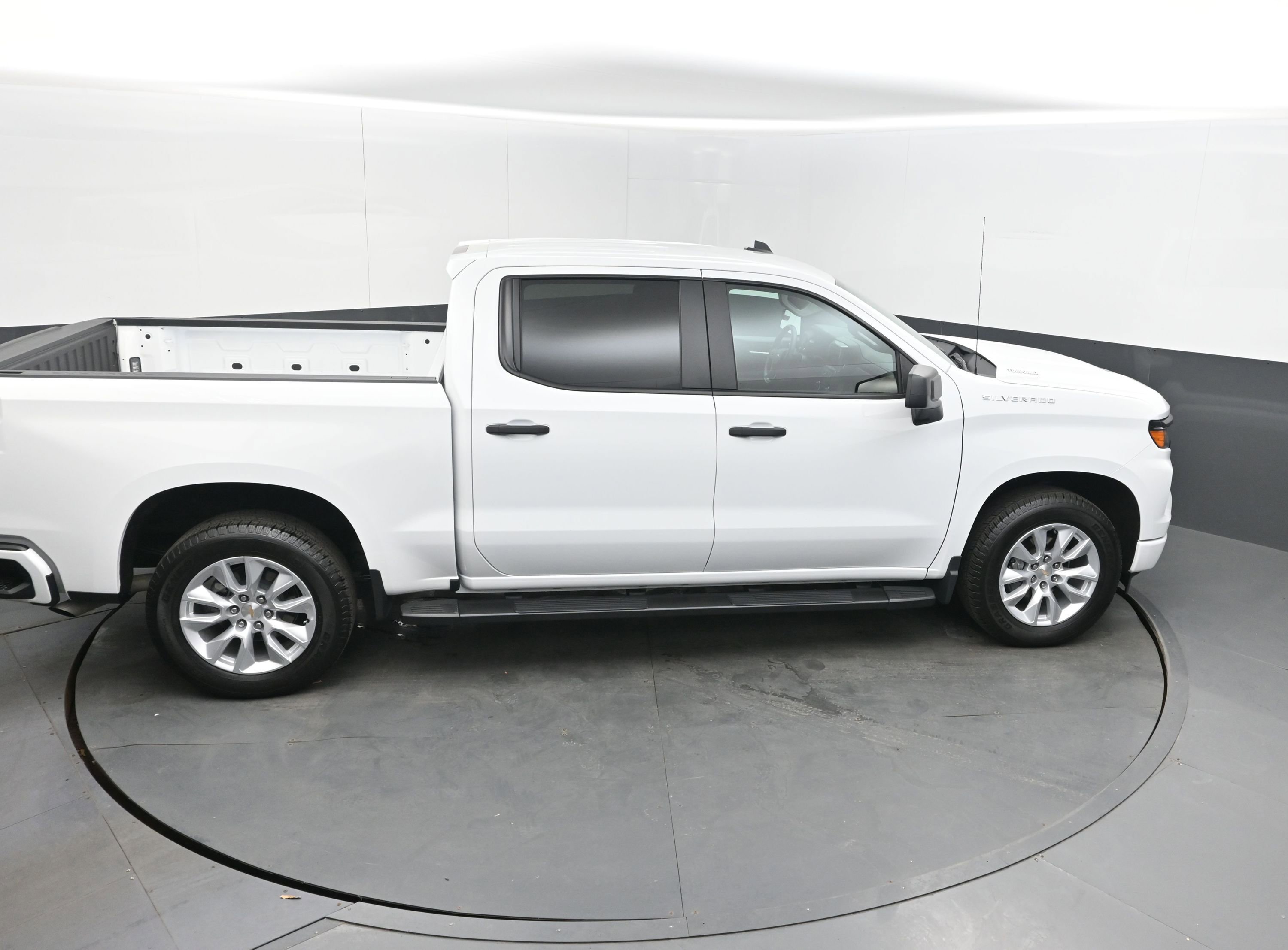 Certified 2026 Chevrolet Silverado 1500 Custom RWD image 39