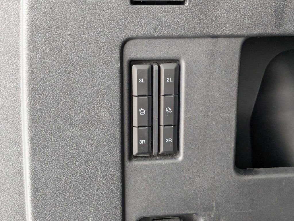 Used 2024 Ford Expedition Max XLT image 36