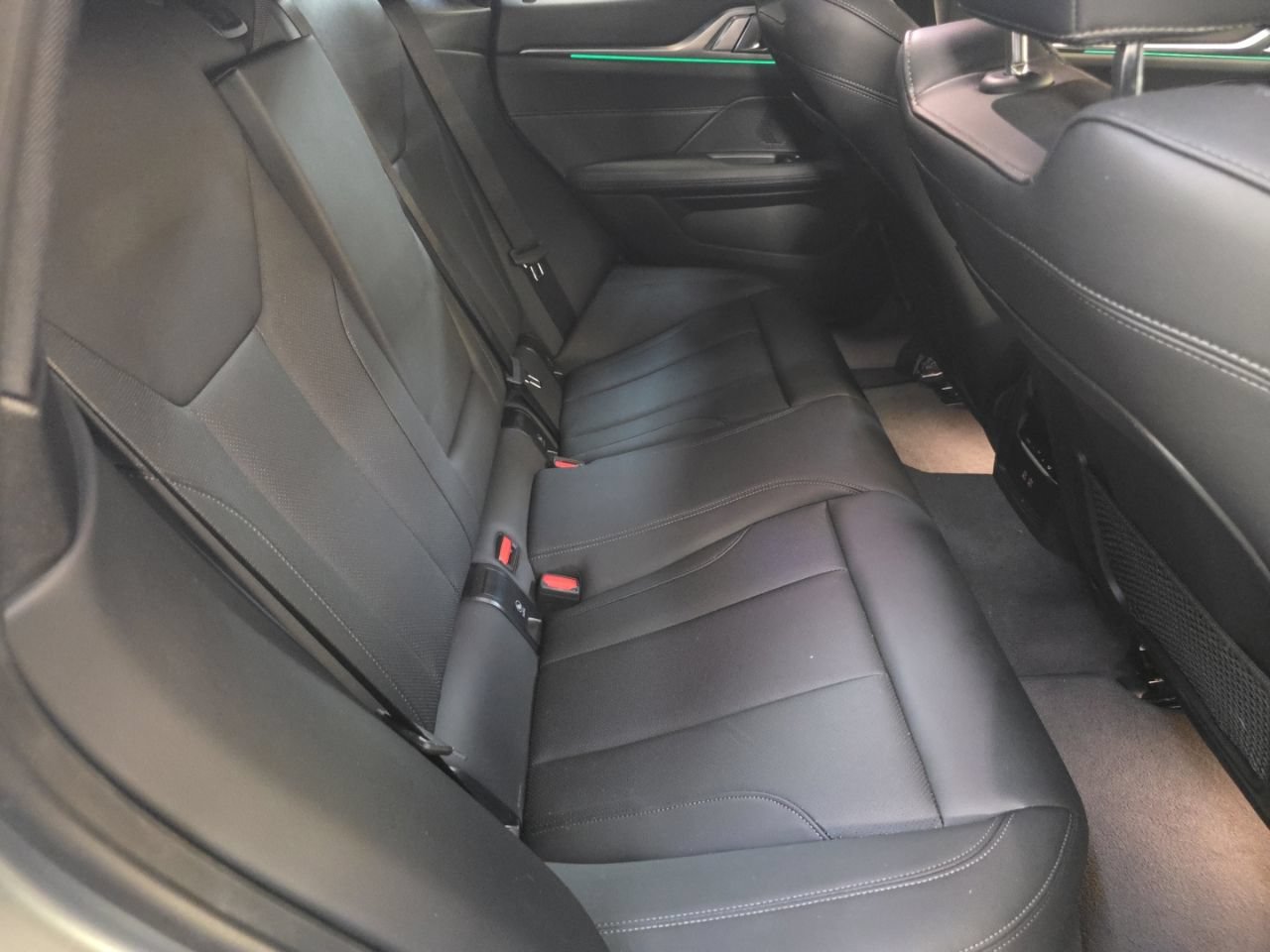 Used 2024 BMW i4 xDrive40i AWD/4WD image 15