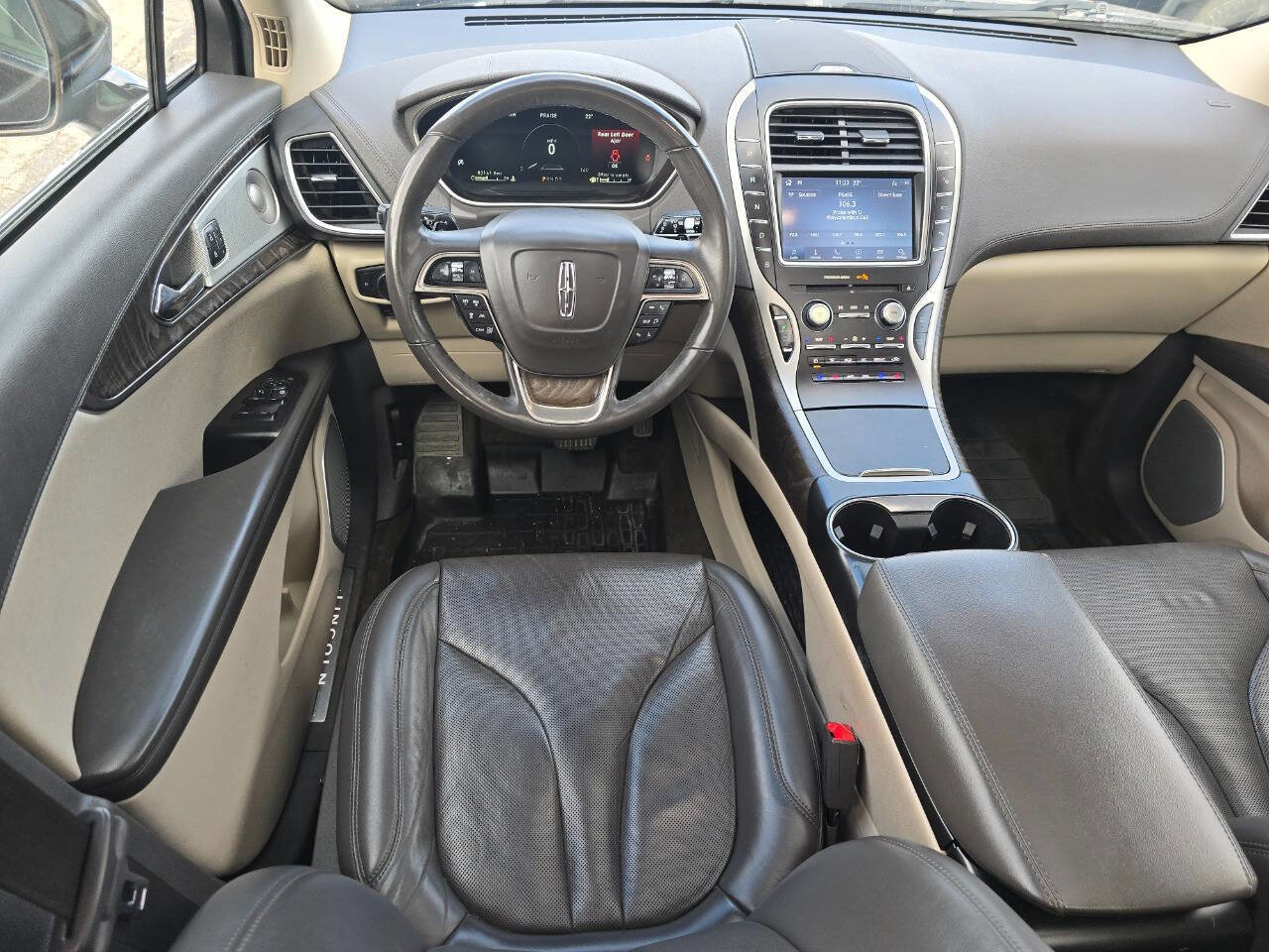 Used 2019 Lincoln Nautilus Reserve w/ Ultimate Package image 11