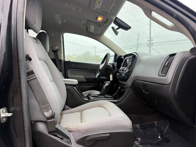Used 2022 Chevrolet Colorado W/T AWD/4WD image 19