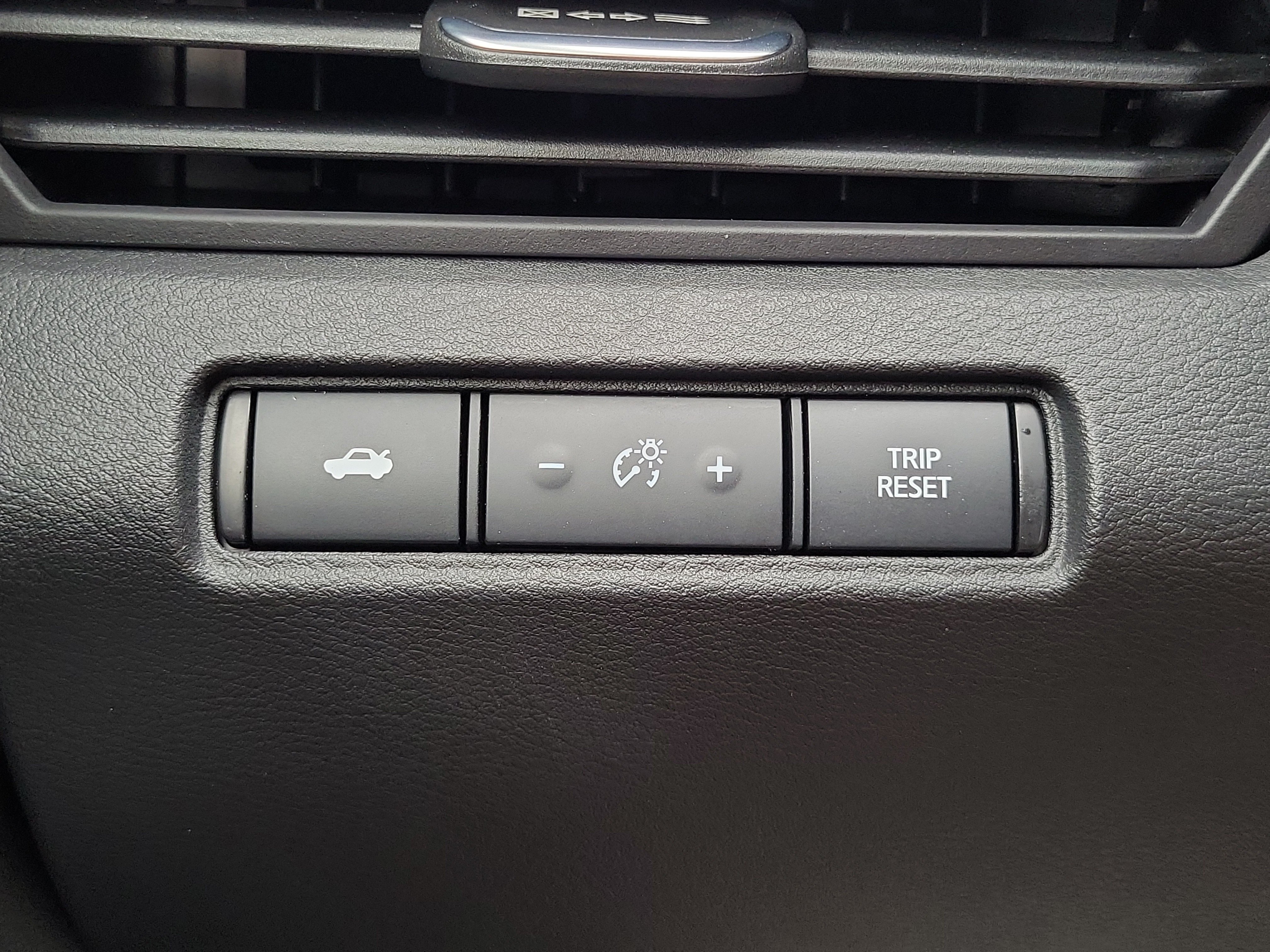 Certified 2025 Nissan Altima 2.5 S FWD image 26