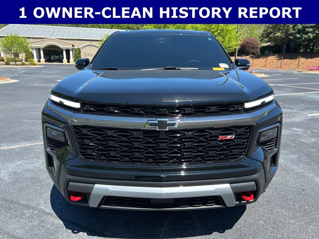 Used 2024 Chevrolet Traverse Z71 w/ Enhanced Driving Package image 12