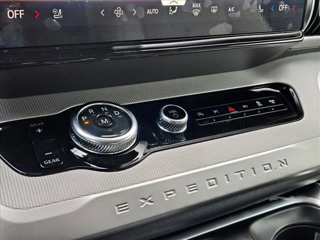 New 2026 Ford Expedition Active image 14