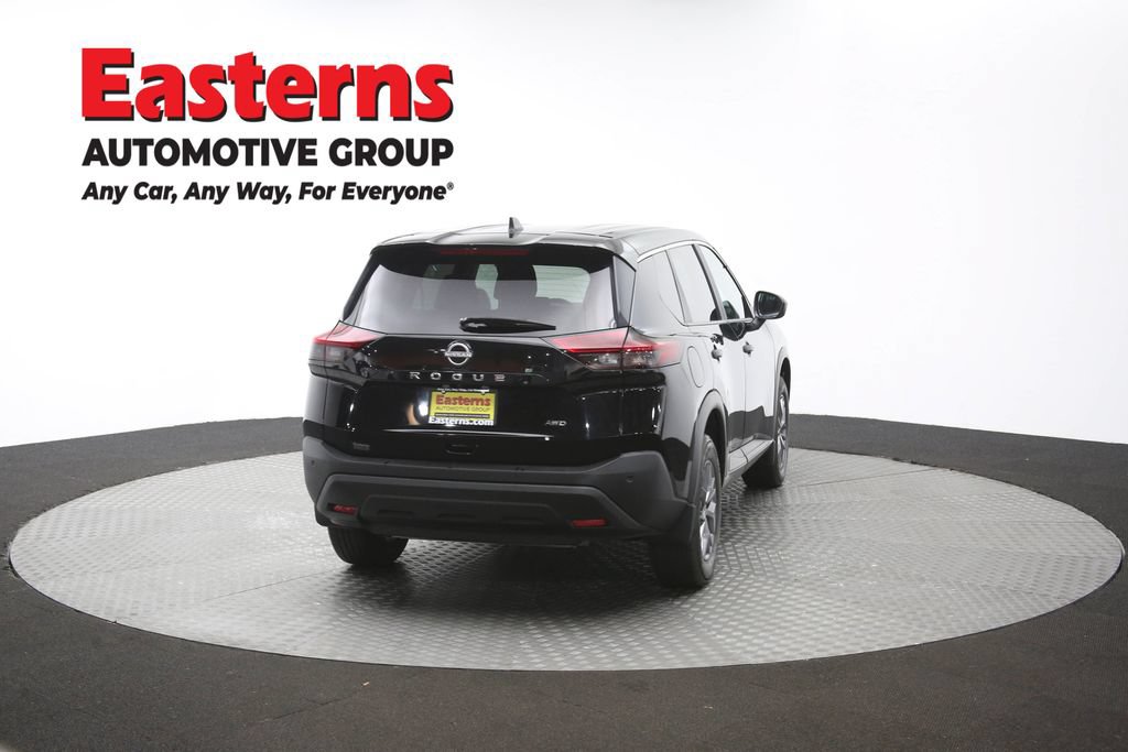 Used 2023 Nissan Rogue S AWD/4WD image 38