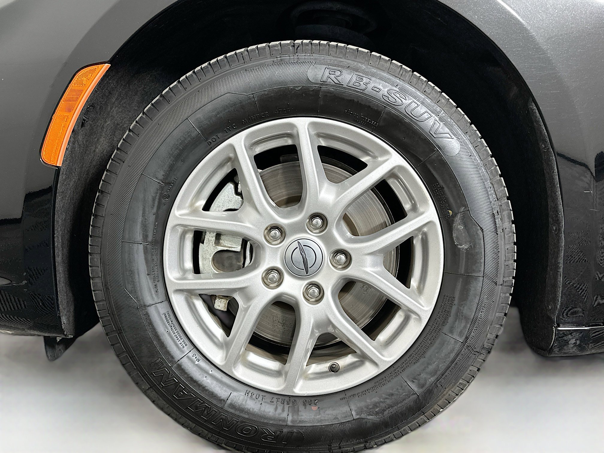 Used 2024 Chrysler Pacifica Touring-L image 11