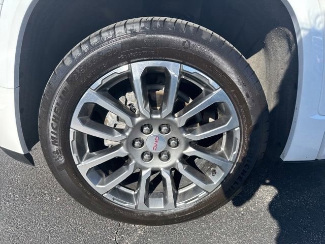 Used 2023 GMC Acadia Denali image 8