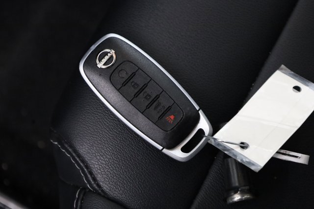 Certified 2025 Nissan Murano SL image 32