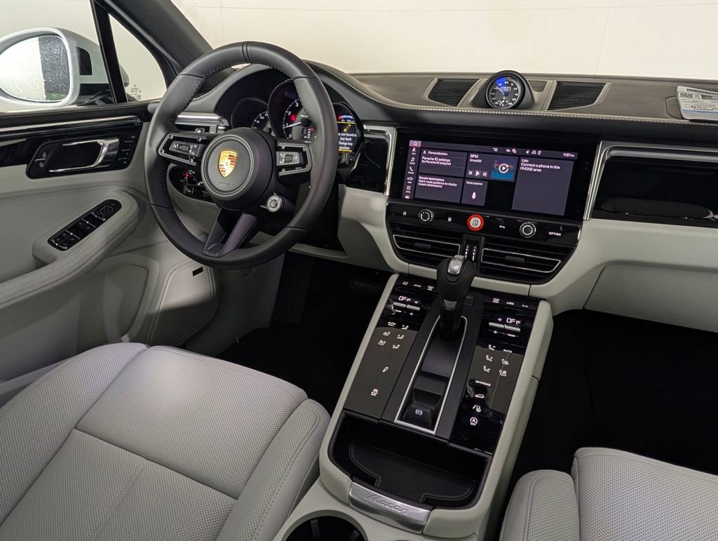 New 2026 Porsche Macan Turbo AWD/4WD image 22