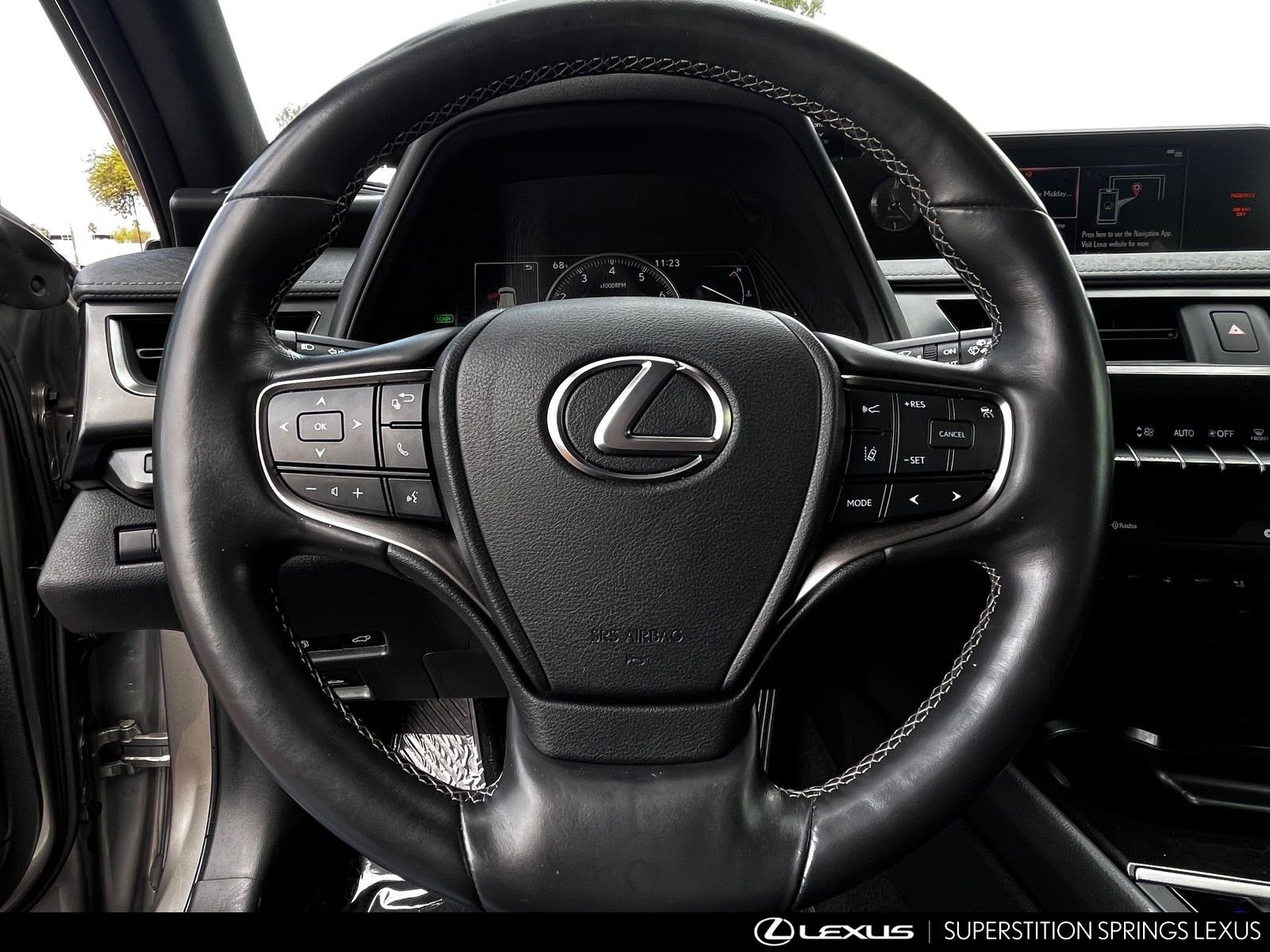 Used 2019 Lexus UX 250h 250h Base w/ Premium Package image 13