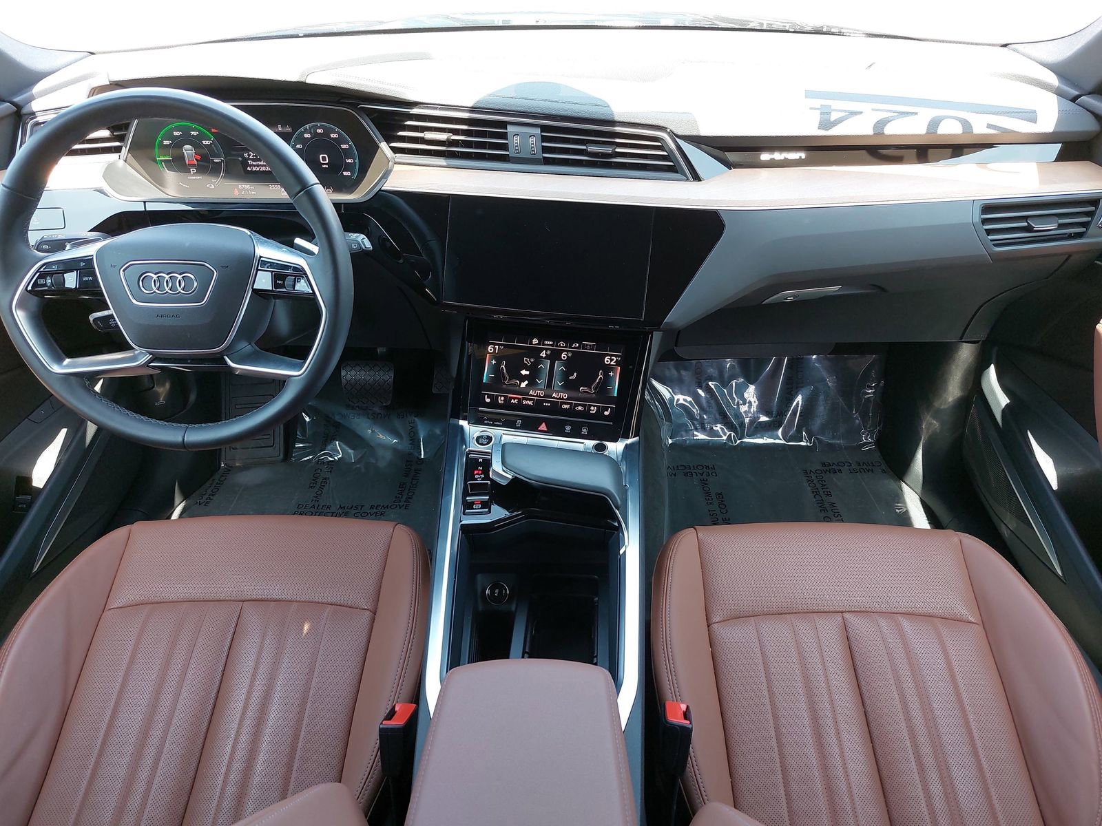 Used 2024 Audi Q8 e-tron Premium Plus w/ Premium Plus Package AWD/4WD image 9