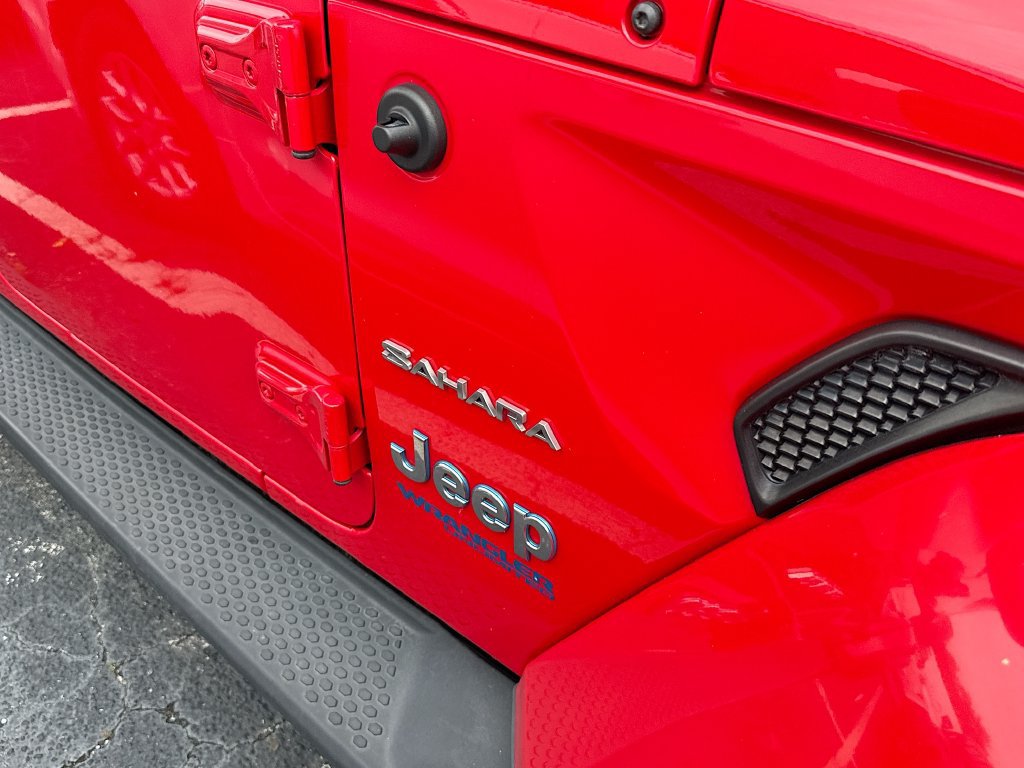 Certified 2022 Jeep Wrangler Unlimited Sahara AWD/4WD image 5