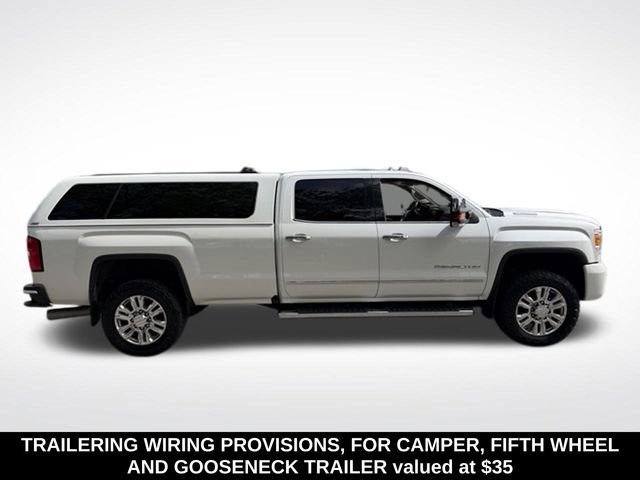 Used 2018 GMC Sierra 3500 Denali w/ Duramax Plus Package AWD/4WD image 10