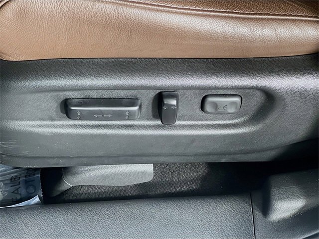 Certified 2025 Honda Passport EX-L image 12