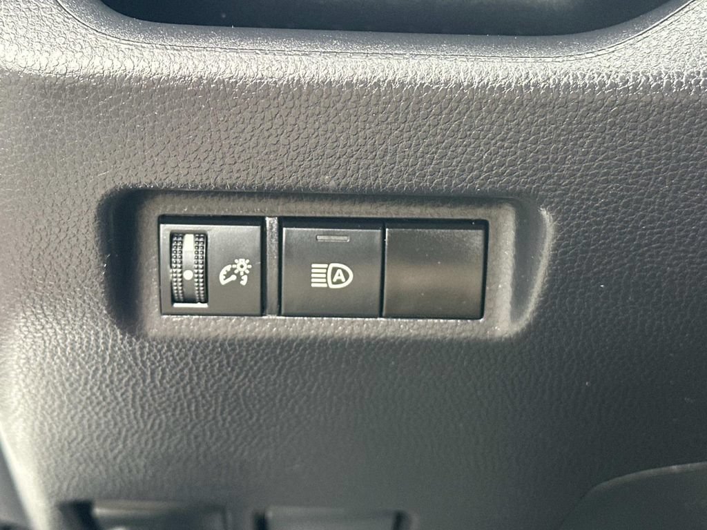 Used 2024 Toyota RAV4 LE AWD/4WD image 29
