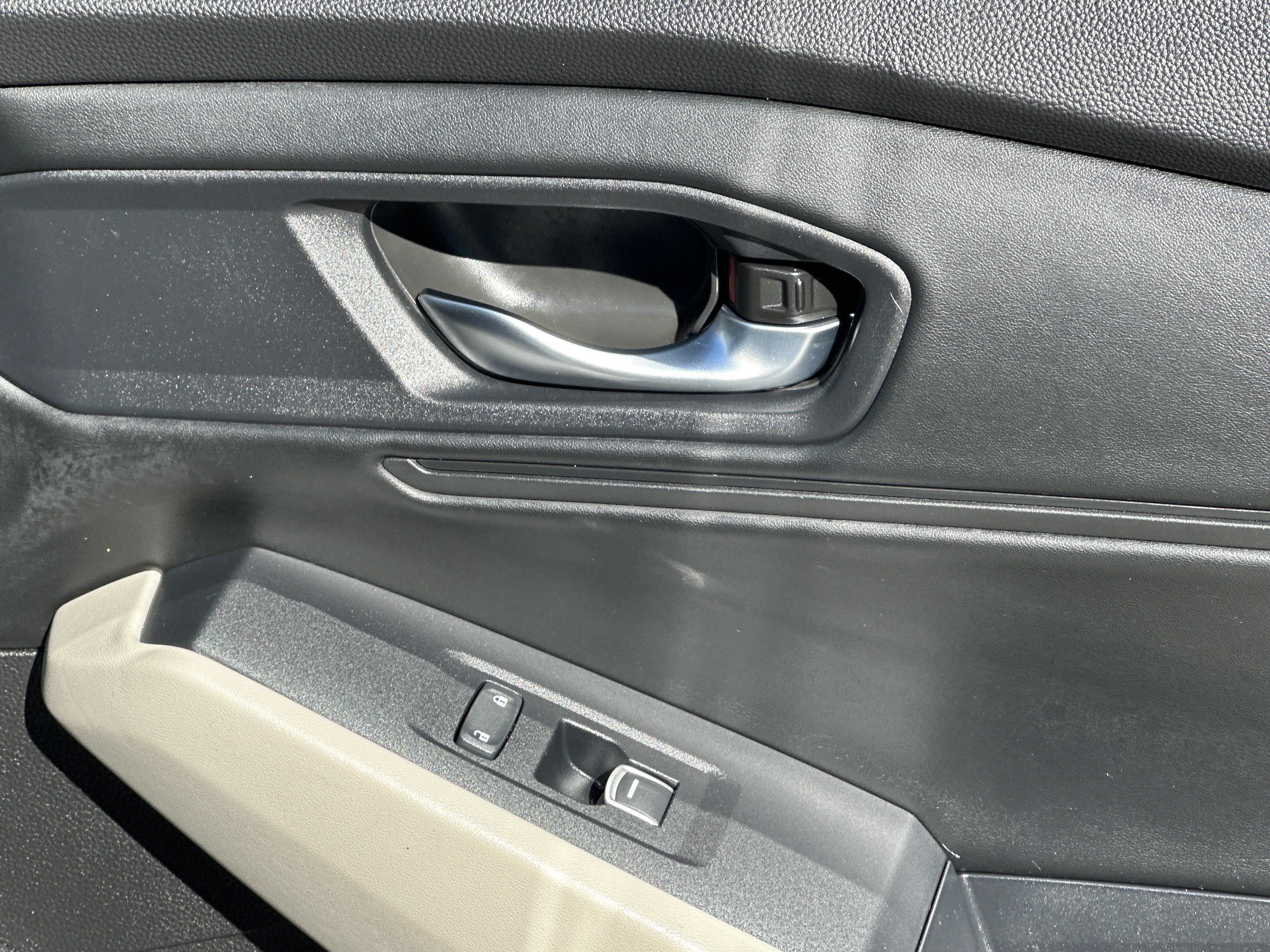 Used 2024 Honda Accord EX image 18