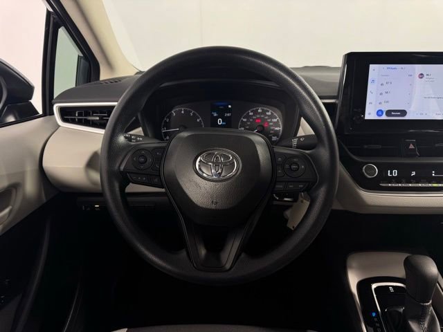 Used 2025 Toyota Corolla LE image 21