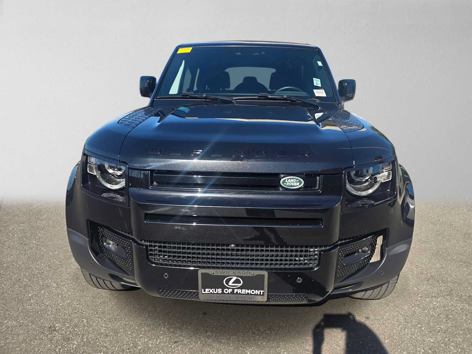 Used 2023 Land Rover Defender 110 S AWD/4WD image 8