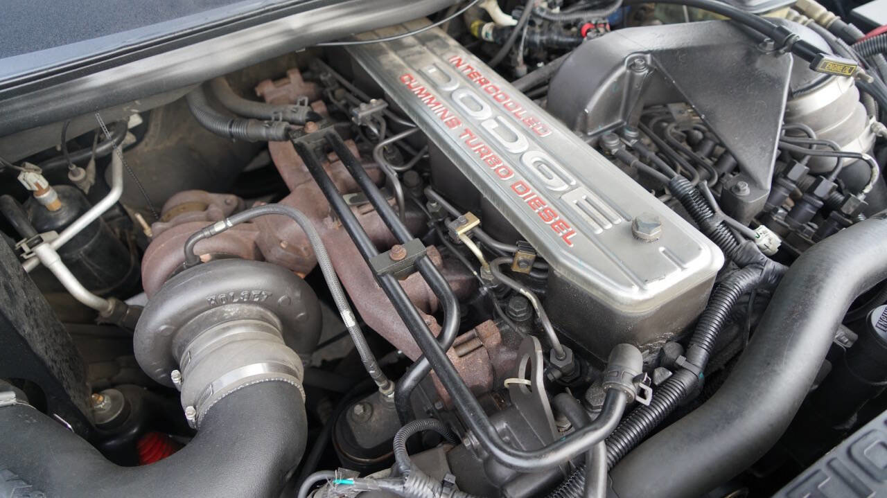 Used 1997 Dodge Ram 3500 Truck 4x4 Club Cab image 19