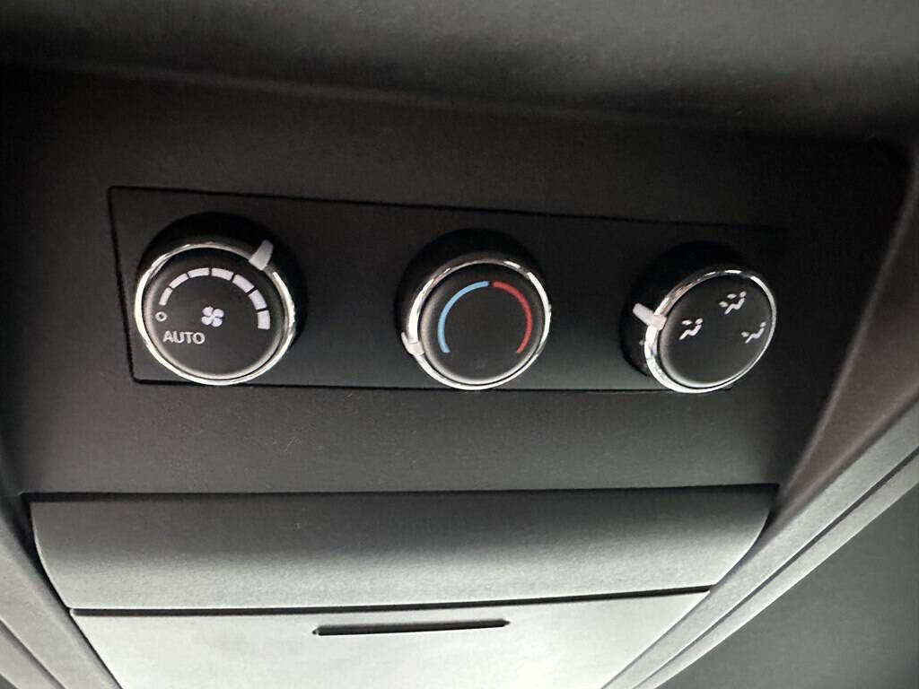 Used 2019 Dodge Grand Caravan GT image 27