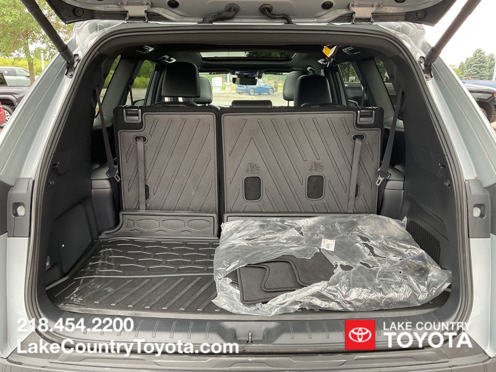 Used 2025 Toyota Grand Highlander AWD Hybrid image 11