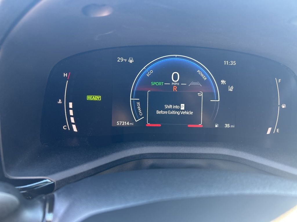 Used 2025 Toyota Camry SE image 12