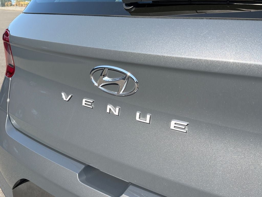 Certified 2025 Hyundai Venue Limited FWD image 33